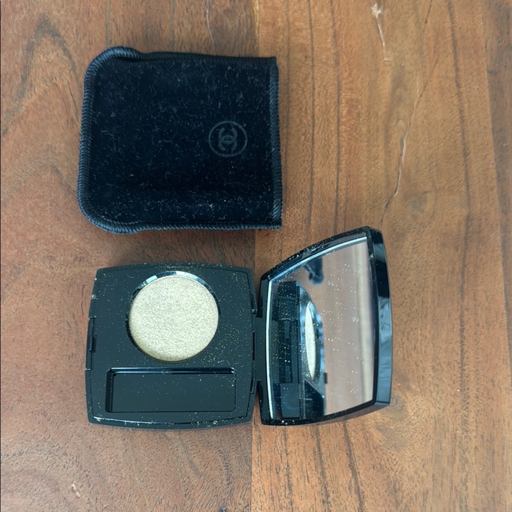 CHANEL Bronze antique Eyeshadow
